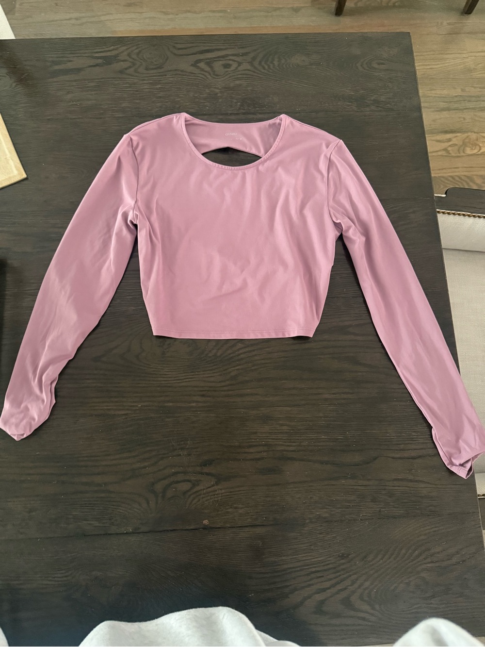 Women's Long-Sleeve Cropped Tee in Mauve + matching leggings Brand: Oysho